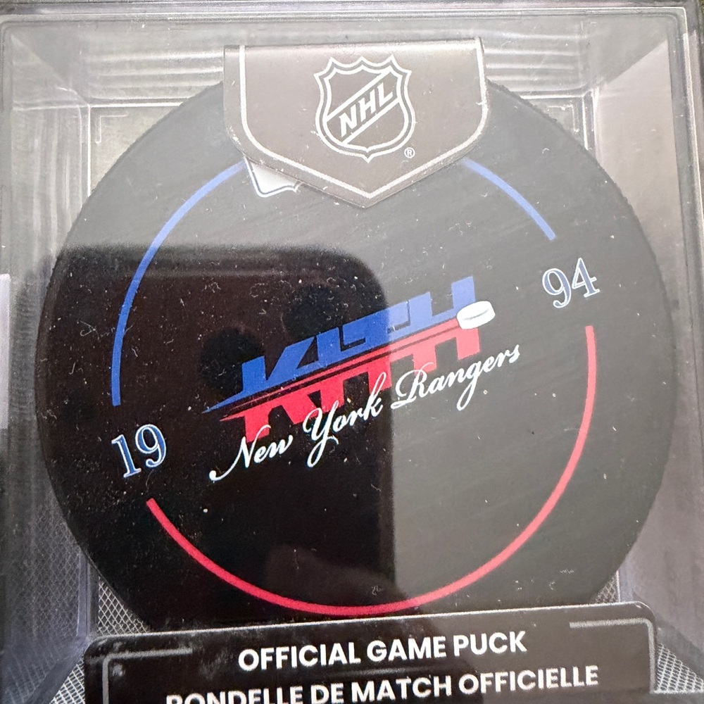 Kith NHL New York Rangers Official Game Hockey Puck - Black